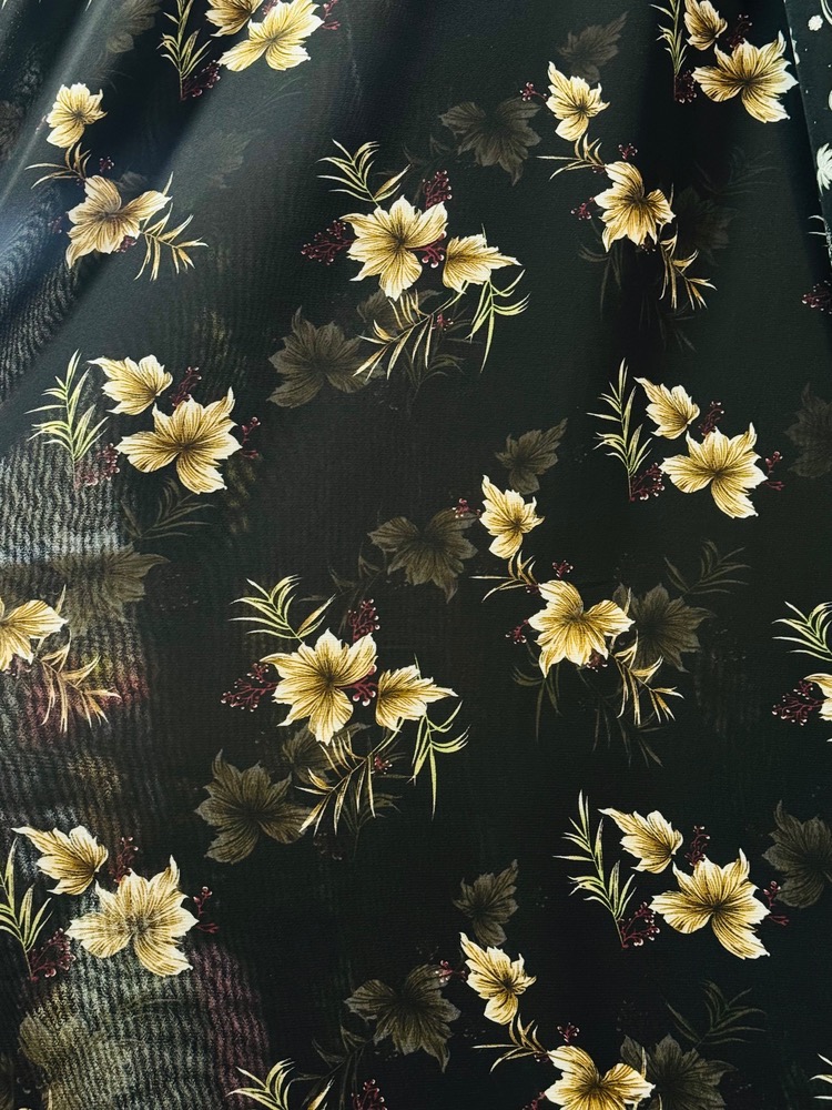 پارچه کرپ حریر گلدار